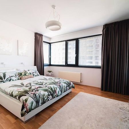 Prague Marina River View Apartment Close To City Centre Free Parking Экстерьер фото