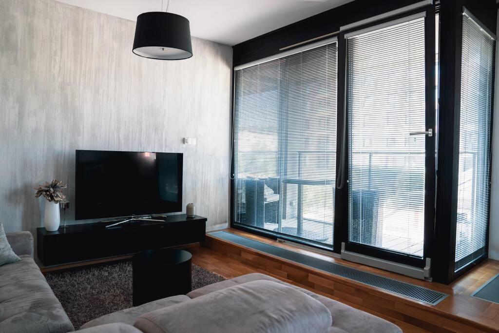 Prague Marina River View Apartment Close To City Centre Free Parking Экстерьер фото