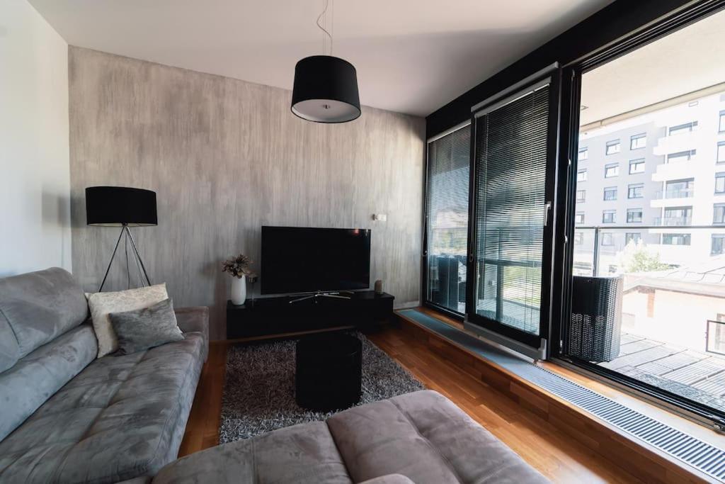 Prague Marina River View Apartment Close To City Centre Free Parking Экстерьер фото